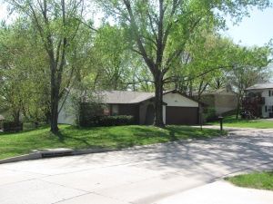 5570 E Rocky Mountain Ave, Columbia, MO 65201