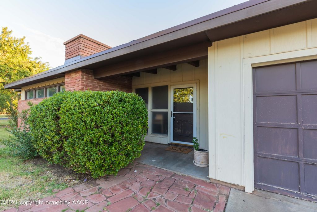 4820 W Farmers Ave, Amarillo, TX 79110