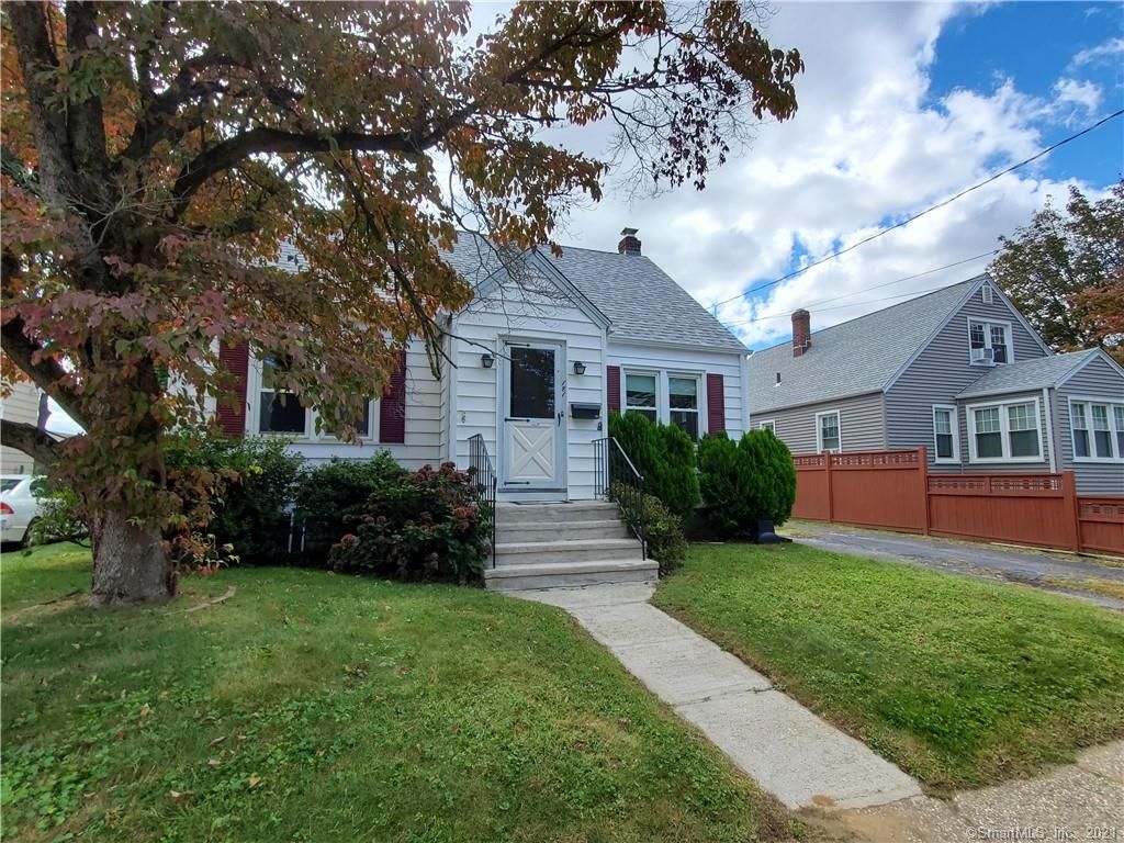 181 Stonybrook Rd, Stratford, CT 06614