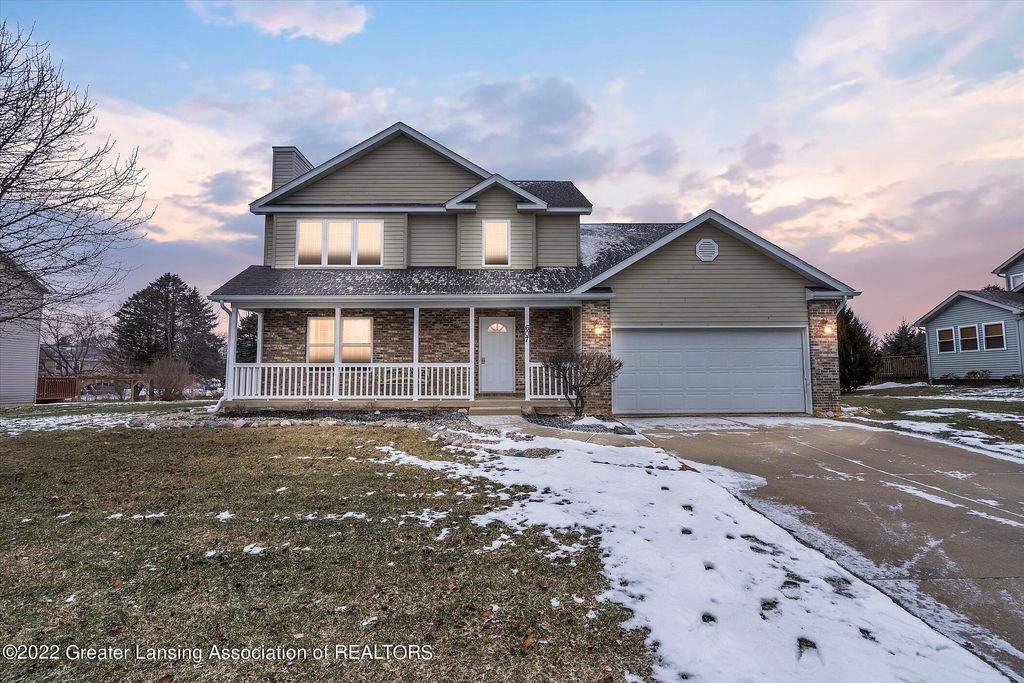 607 Hastay Blvd #34, Eaton Rapids, MI 48827