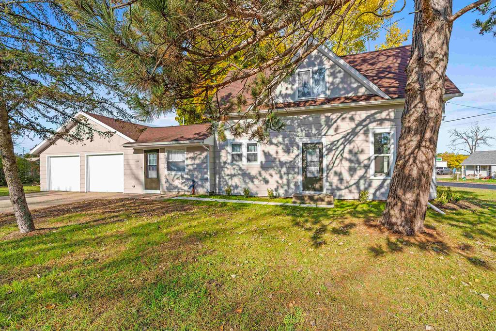 408 Wisconsin Ave, Wild Rose, WI 54984 Trulia