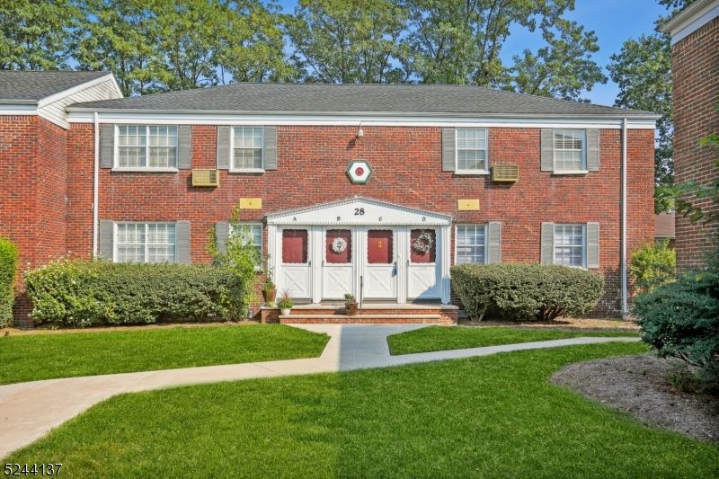 28C Colfax Manor UNIT C, Roselle Park, NJ 07204 MLS 3864313 Trulia