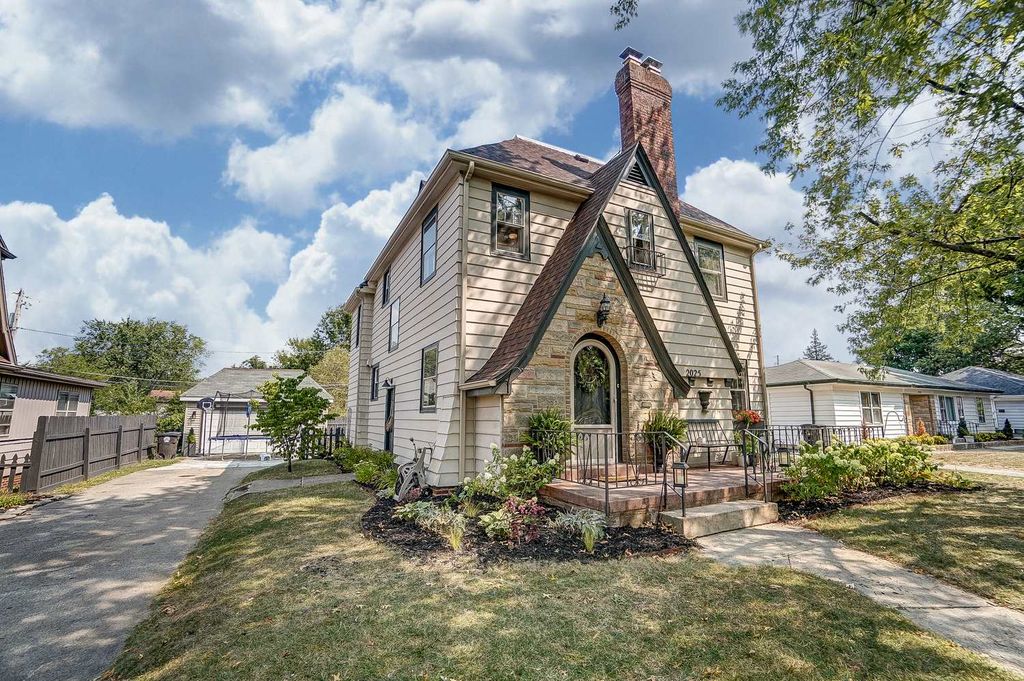 2025 Lynn Ave, Fort Wayne, IN 46805 Trulia