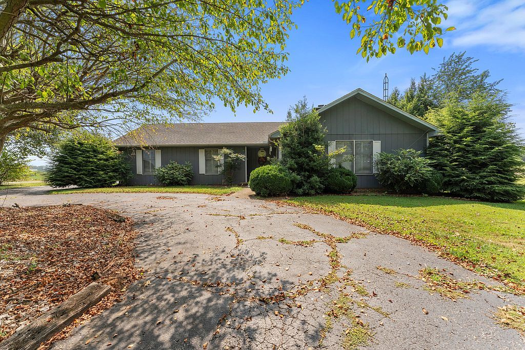 540 Rector Ave, Auburn, KY 42206