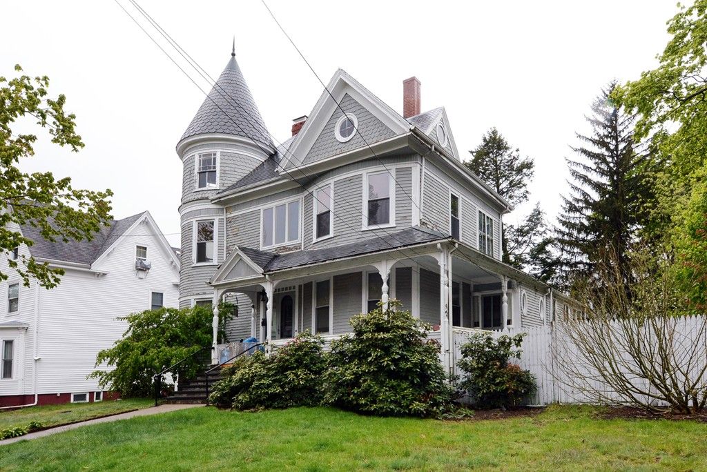 96 Dexter St, Malden, MA 6 Bed, 2 Bath SingleFamily Home 30 Photos