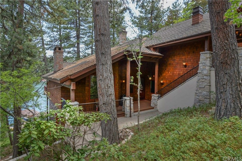 27433 N  Bay Rd, Lake Arrowhead, CA 92352