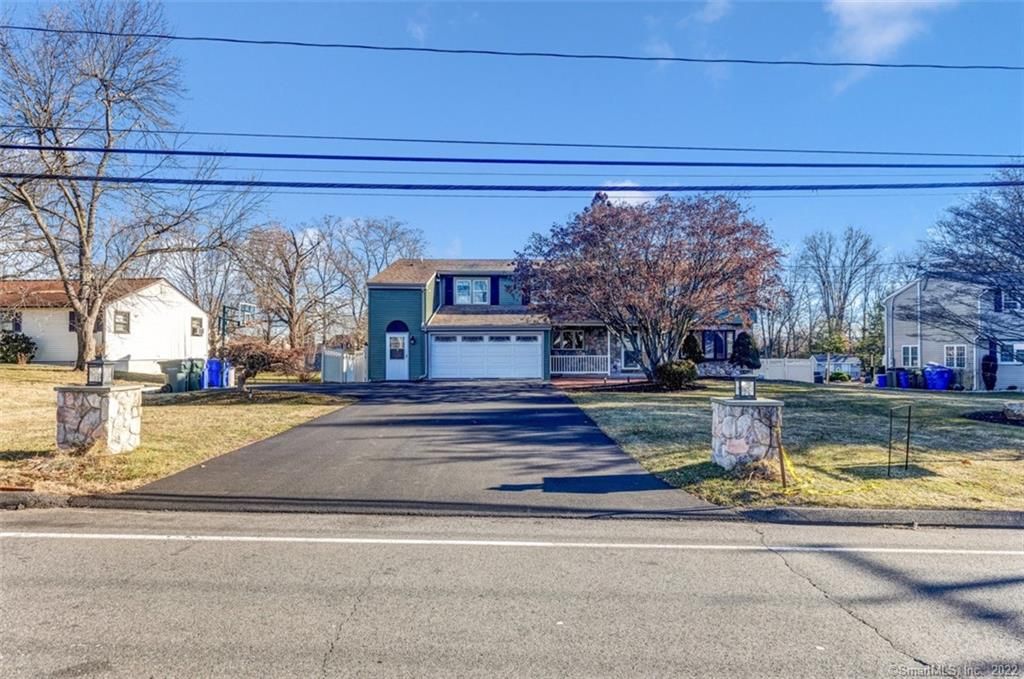 3 Gilbert Ave, Rocky Hill, CT 06067