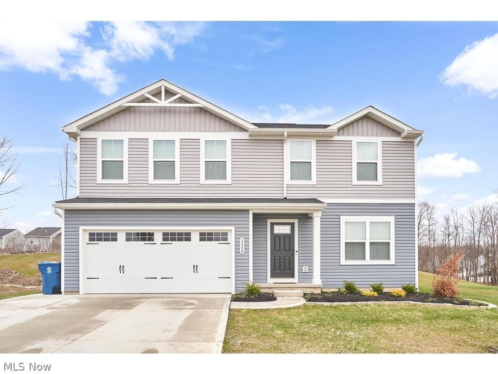3248 Sunny Brook Dr, Akron, OH 44312