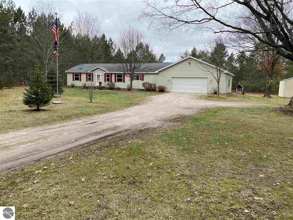 12200 Aylsworth Rd, Beulah, MI 49617 Trulia