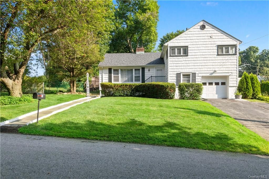 25 Old Knollwood Rd, Elmsford, NY 3 Bed, 2 Bath SingleFamily Home