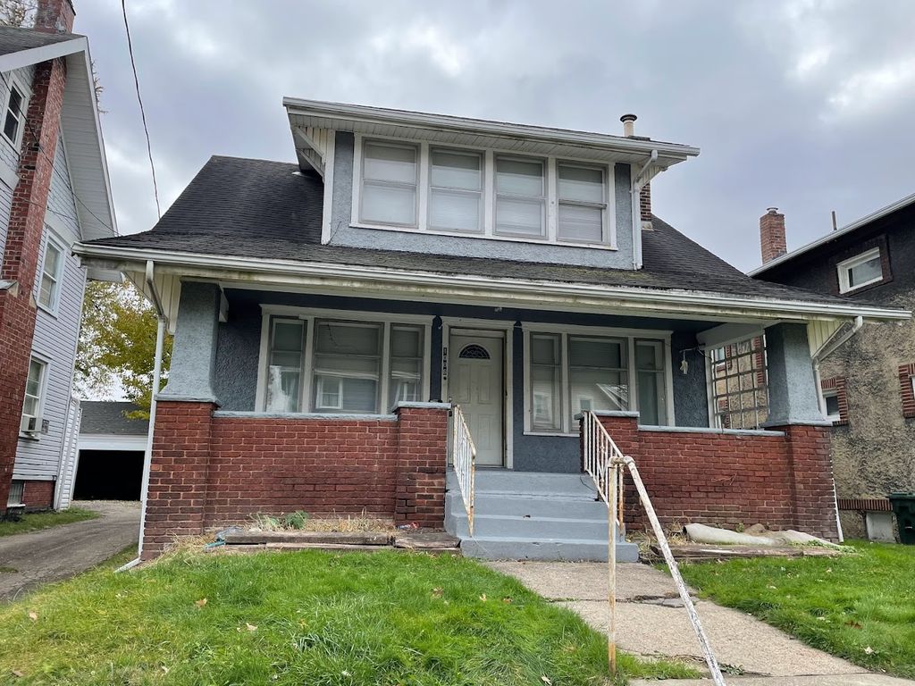 1006 16th St NW, Canton, OH 44703