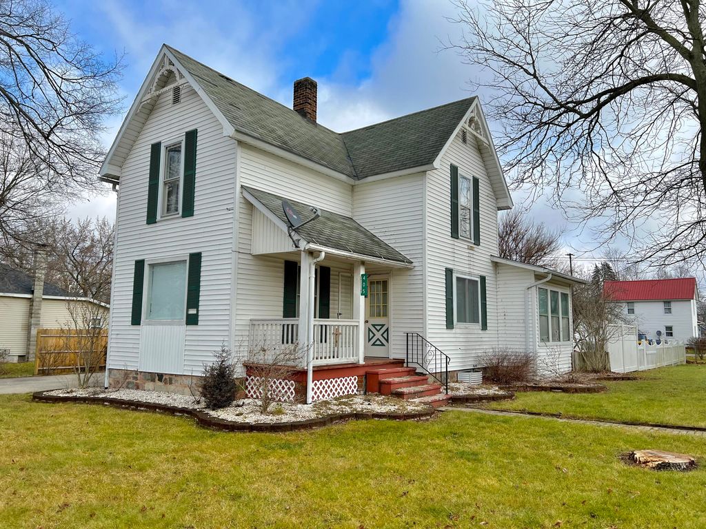 405 Fremont St, Bronson, MI 49028