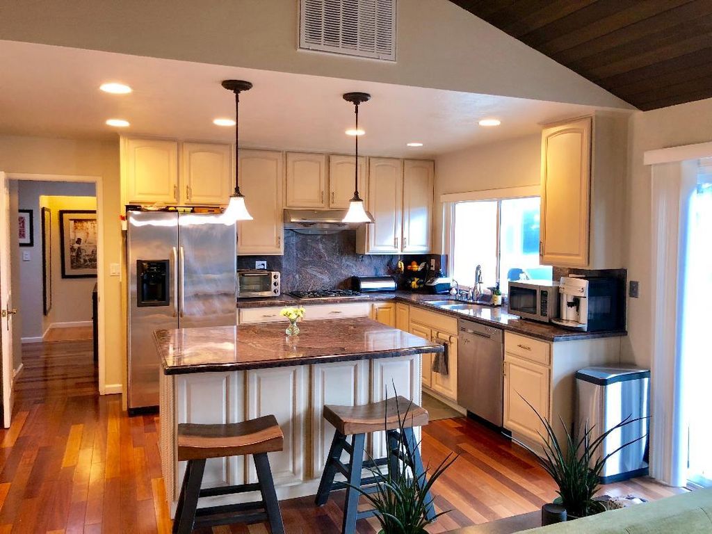 10462 Noel Ave, Cupertino, CA 95014