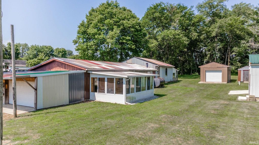 1369 S County Road 850 E, New Castle, IN 47362 Trulia