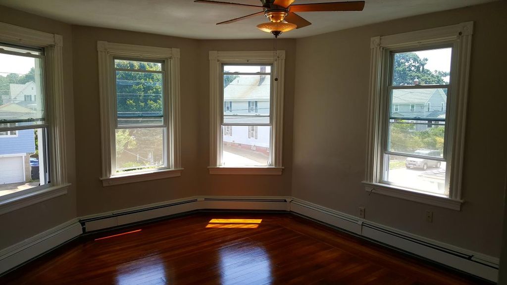 275 Magnolia St #2, Cranston, RI 02910