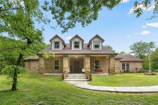 234 Homestead Ct, Royse City, TX - 3 Bed, 3 Bath Single-Family Home