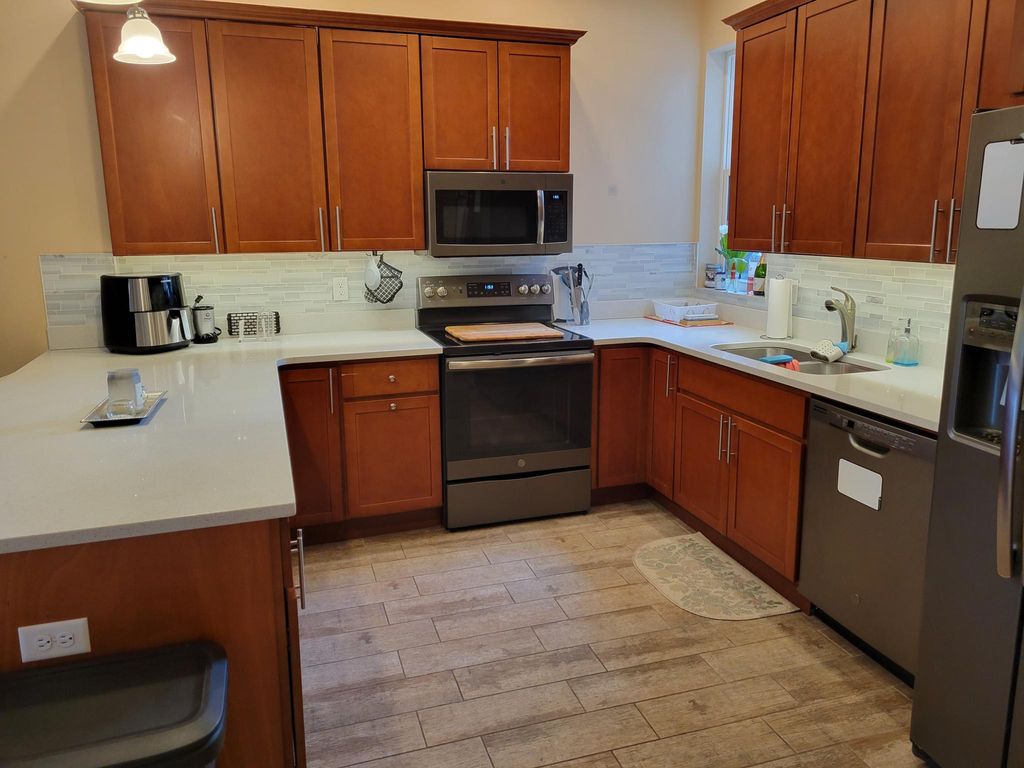 219 S Washington St #2, Wilkes Barre, PA 18701