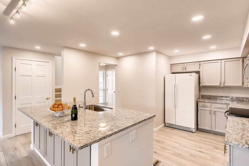 3905 Paseo Del Prado St, Boulder, CO 80301