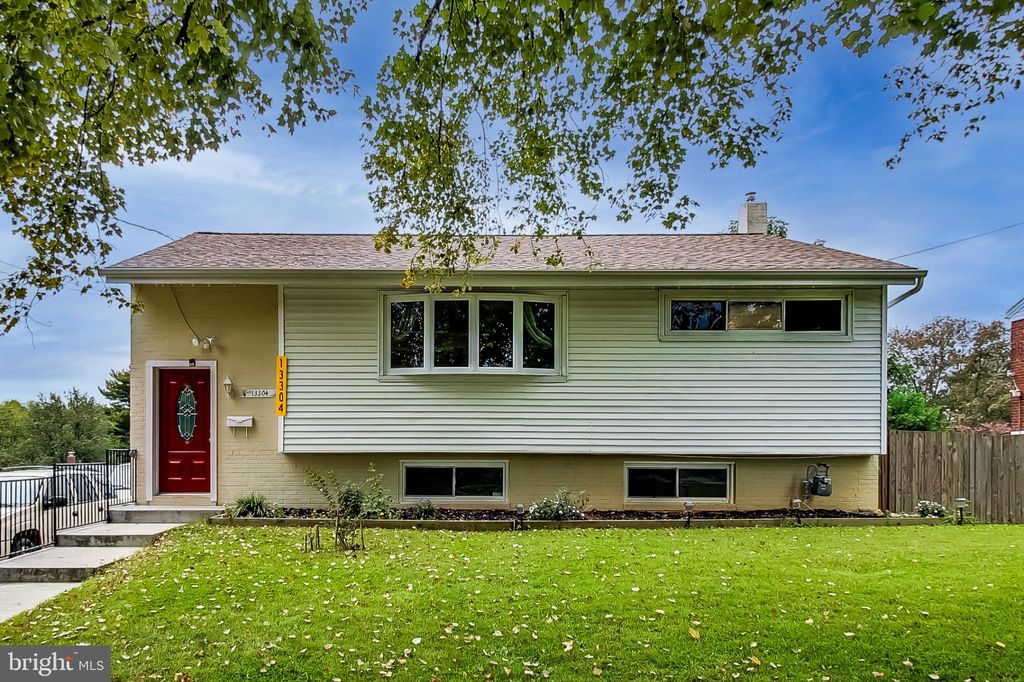 13304 Dauphine St, Silver Spring, MD 20906