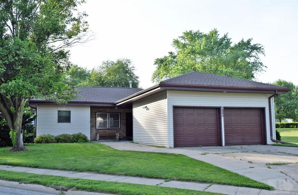 1504 Willow St, Harlan, IA 2 Bed, 2 Bath SingleFamily Home 21