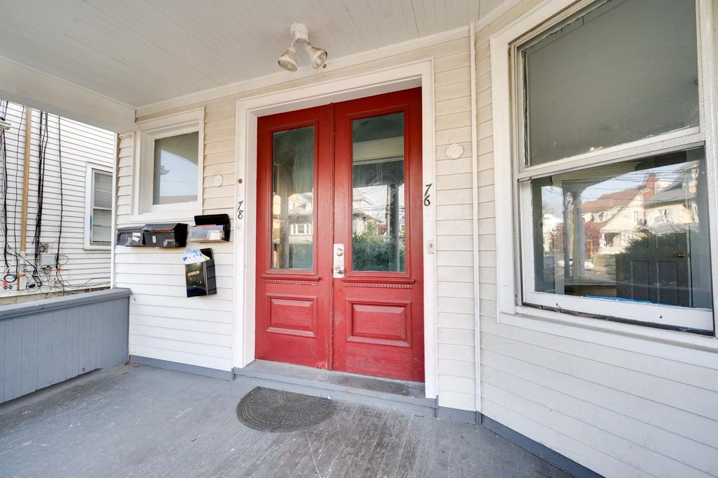 76 Washington Ter, Bridgeport, CT 06604