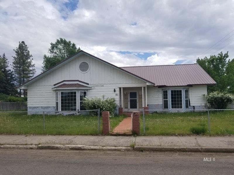 201 E 8th St, Alturas, CA 96101 Trulia