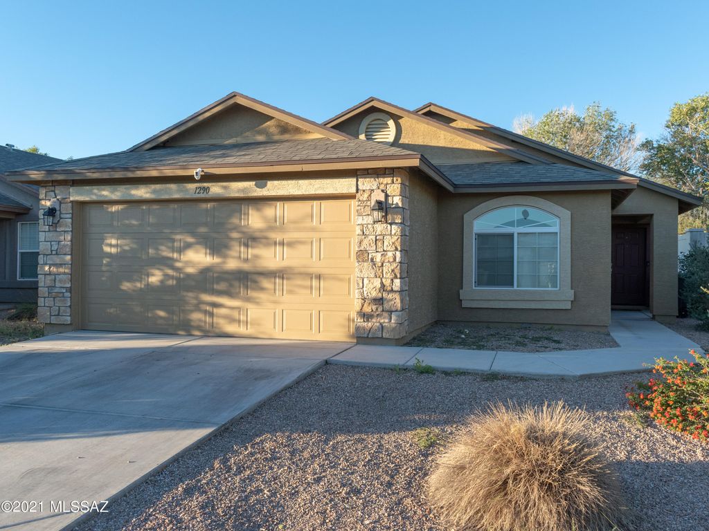 1290 S Kelson Pl, Safford, AZ 85546
