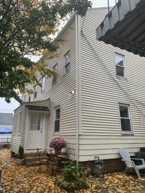 119 Sciarappa St, Cambridge, MA 02141