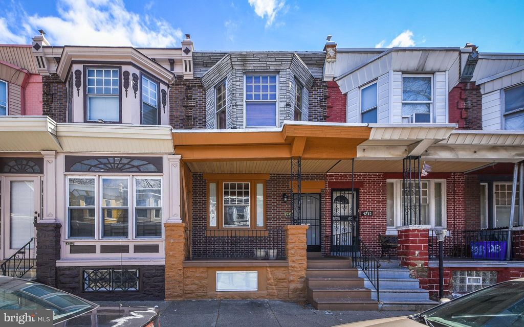 4215 N Franklin St, Philadelphia, PA 3 Bed, 2 Bath Townhouse 28