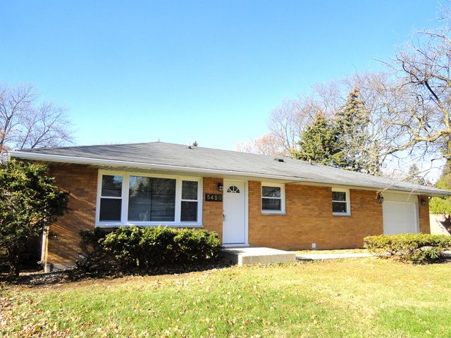 5450 Westview Ln, Lisle, IL 60532
