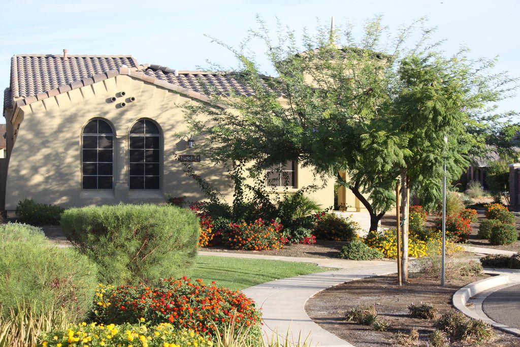 15384 W Charter Oak Rd, Surprise, AZ 85379
