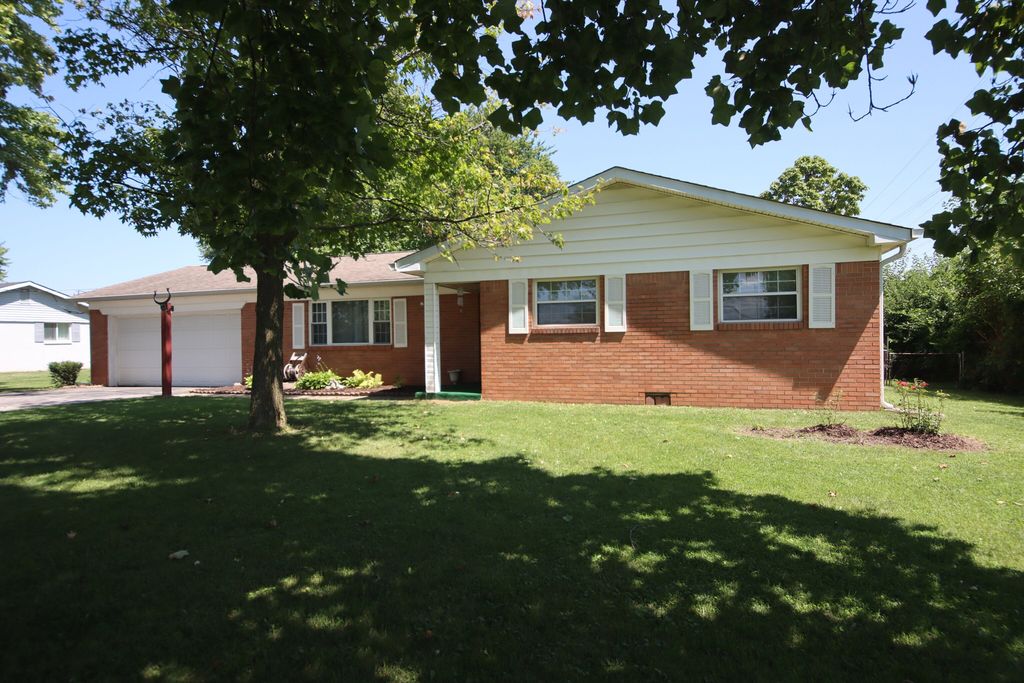 5441 Mendenhall Rd, Indianapolis, IN 46241