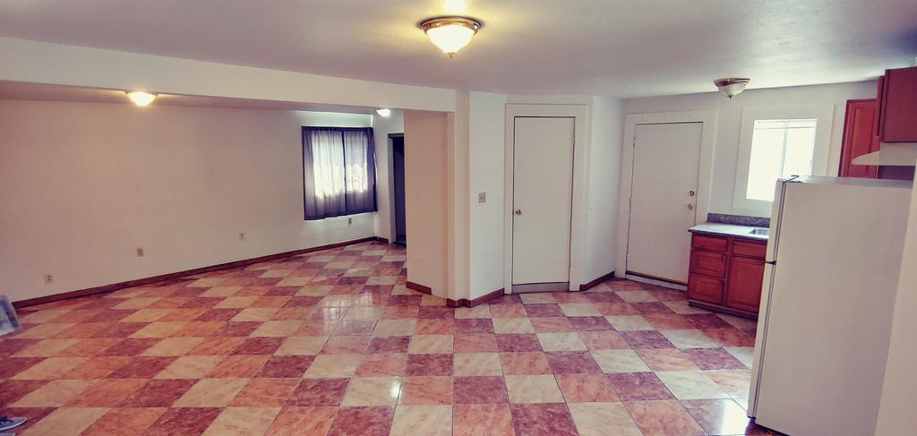 1741 12th St, Oakland, CA Studio, 1 Bath Apartment 5
