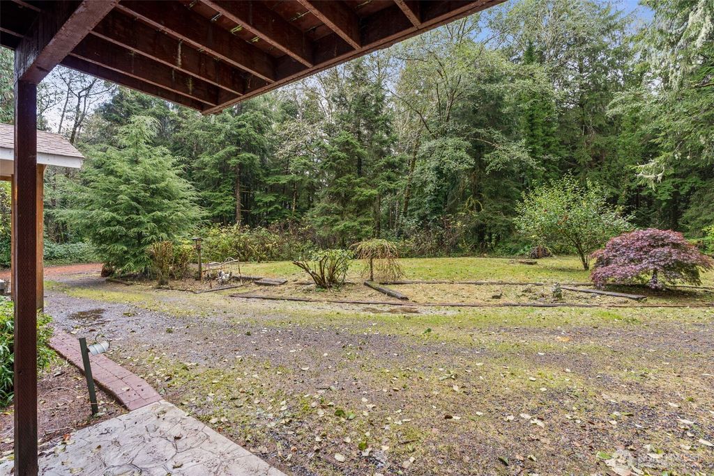 view 35th full size image of this home