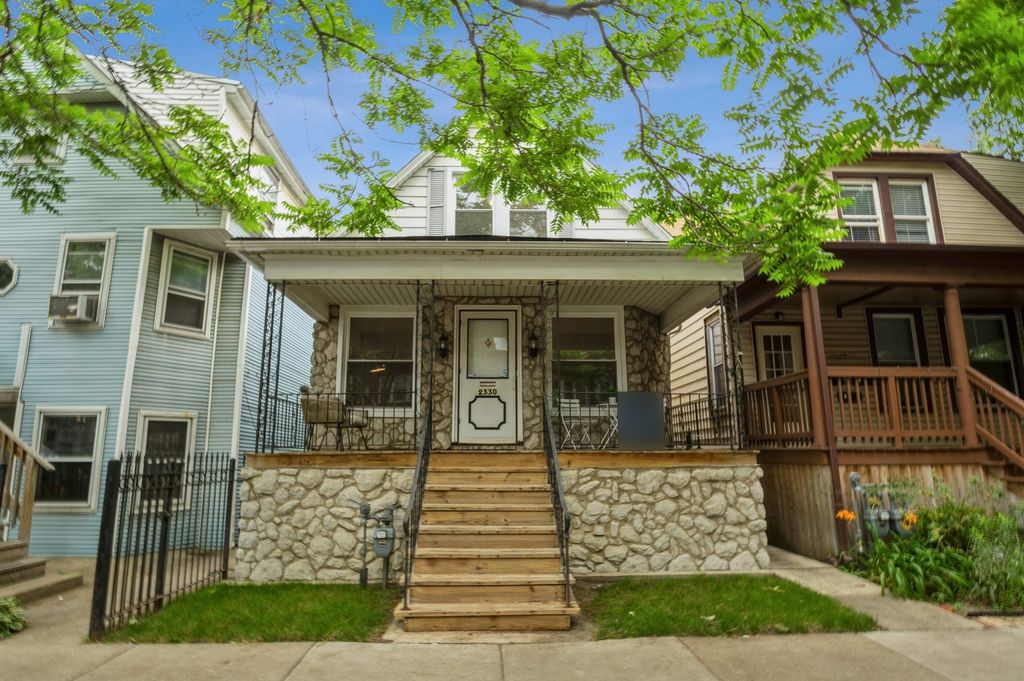 2330 W Eastwood Ave, Chicago, IL 60625