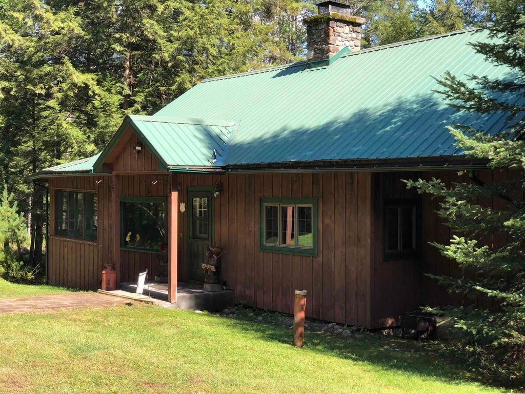 4916 State Route 8, Chestertown, NY 12817