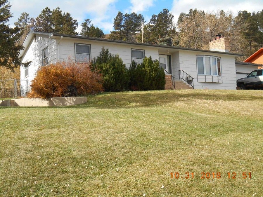 1515 Morningside Dr, Rapid City, SD 3 Bed, 2 Bath SingleFamily Home