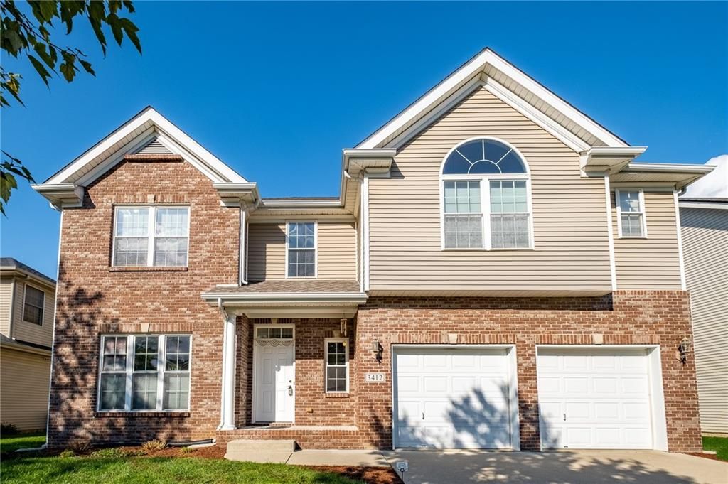 3412 Wyndham Pl E, Columbus, IN 47203
