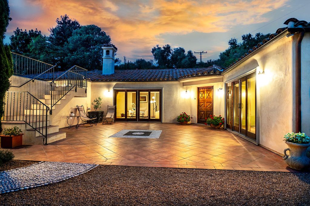Camino Viejo Rd, Santa Barbara, CA 93108