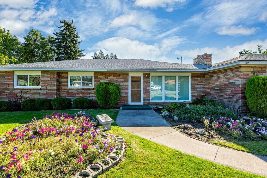 2223 S Sunrise Rd, Spokane, WA 99206