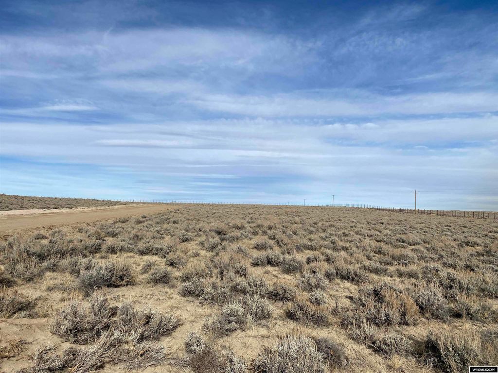 W  Colter Dr, Riverton, WY 82501