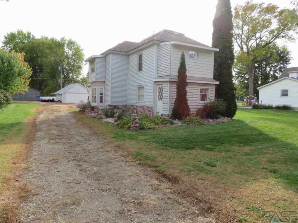 507 1st St SW, De Smet, SD 57231 Trulia