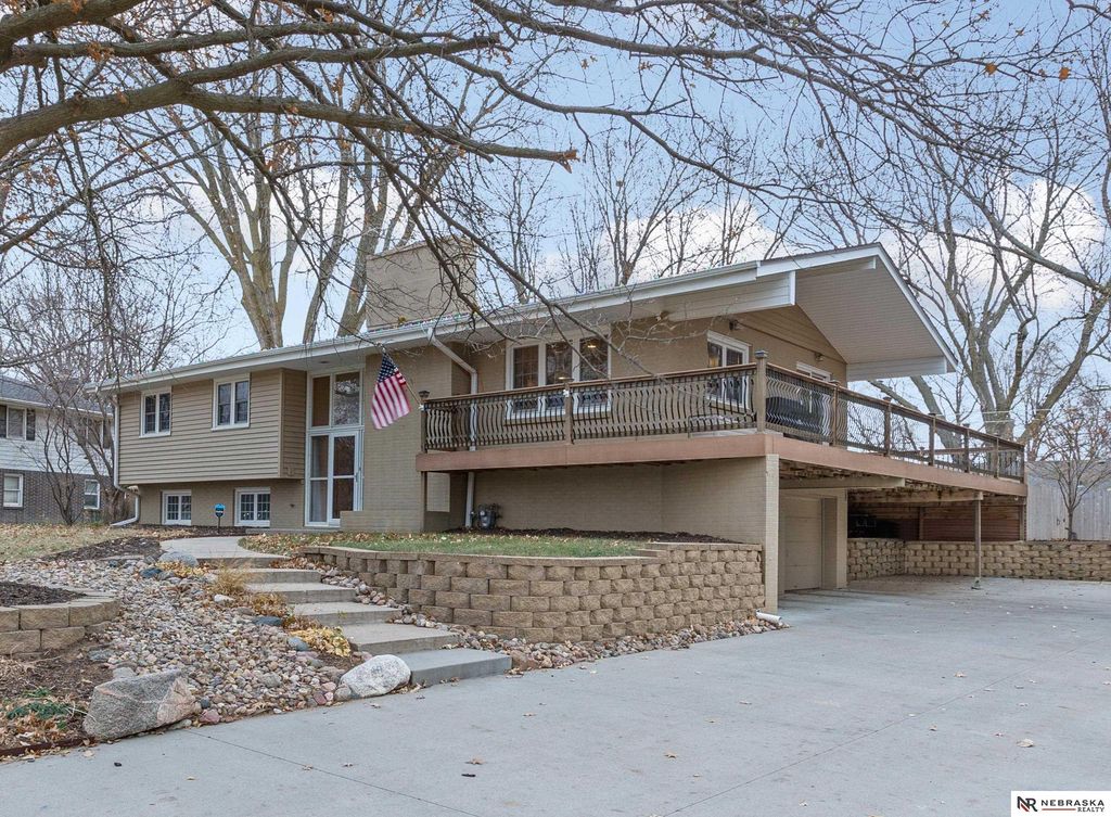 923 Skyline Dr, Elkhorn, NE 68022 Trulia