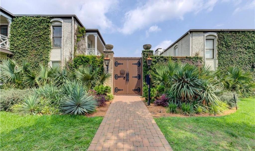 5917 E University Blvd #214, Dallas, TX 75206