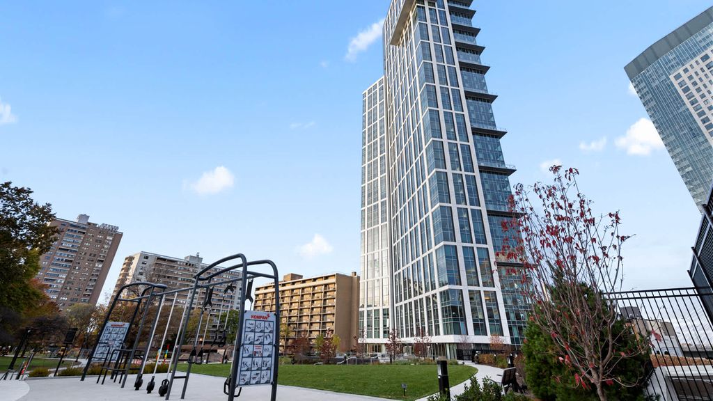 35 Lomasney Way, Boston, MA 02114