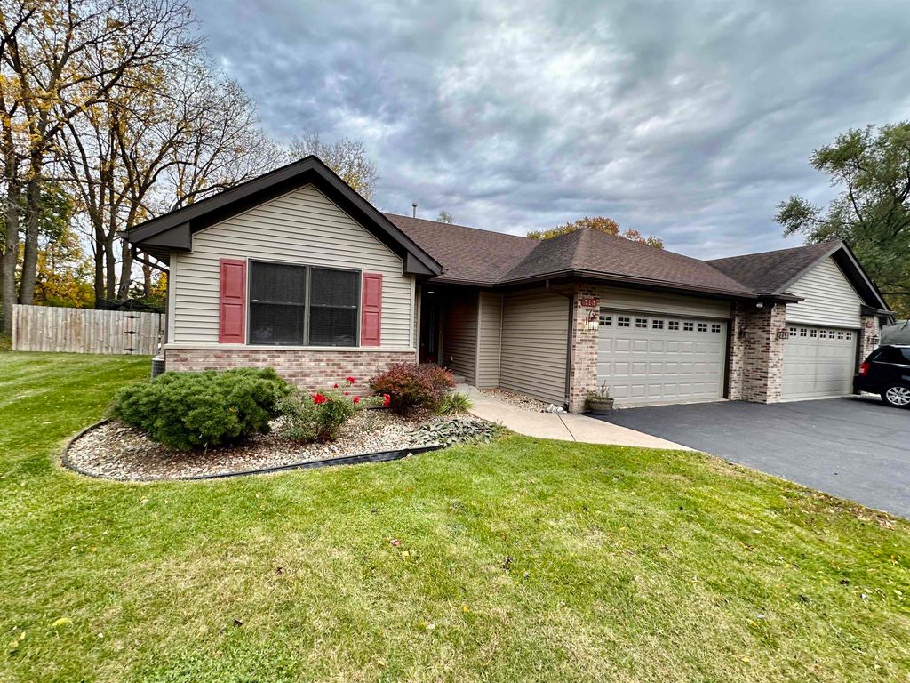 713 N Alpine Rd, Rockford, IL 61107 Trulia