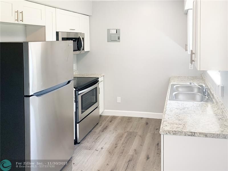 942 NW 12th St, Fort Lauderdale, FL 33311