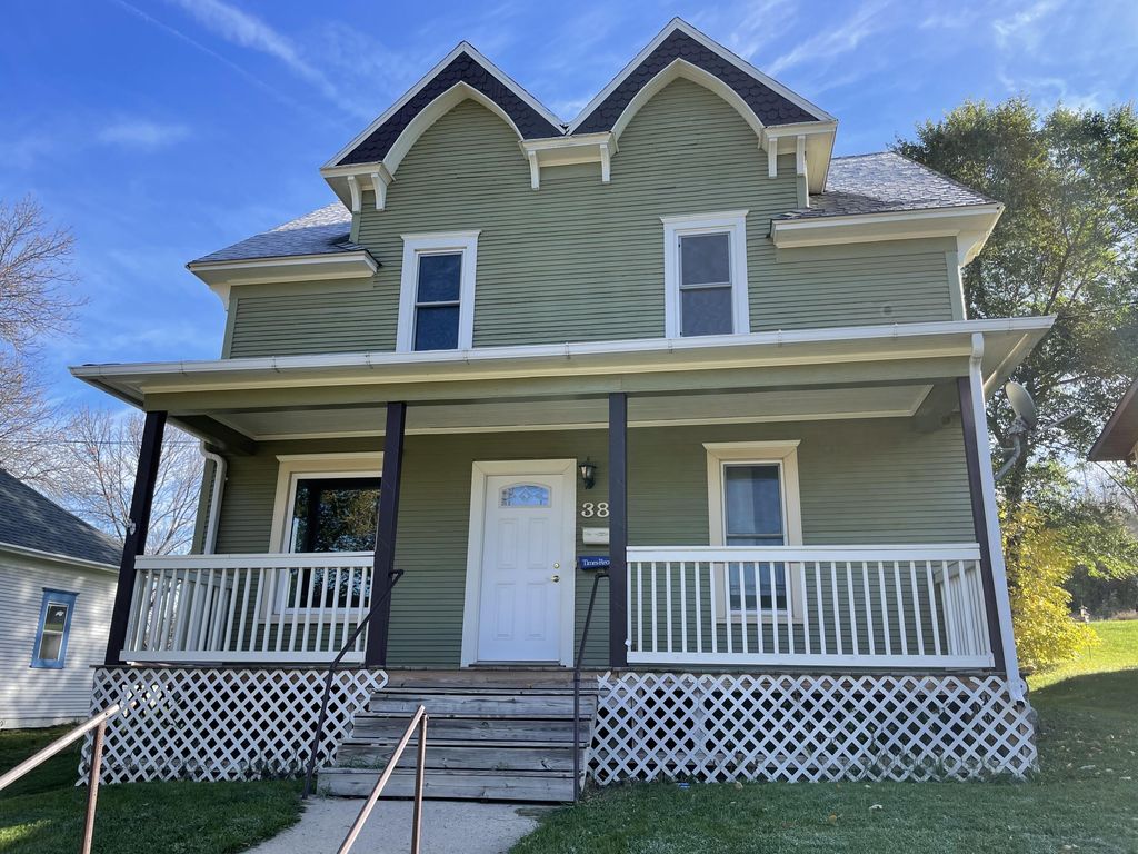 383 6th Ave SE, Valley City, ND 58072