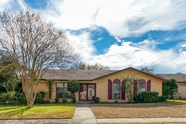 1526 Kingsbridge Dr, Garland, TX 75044