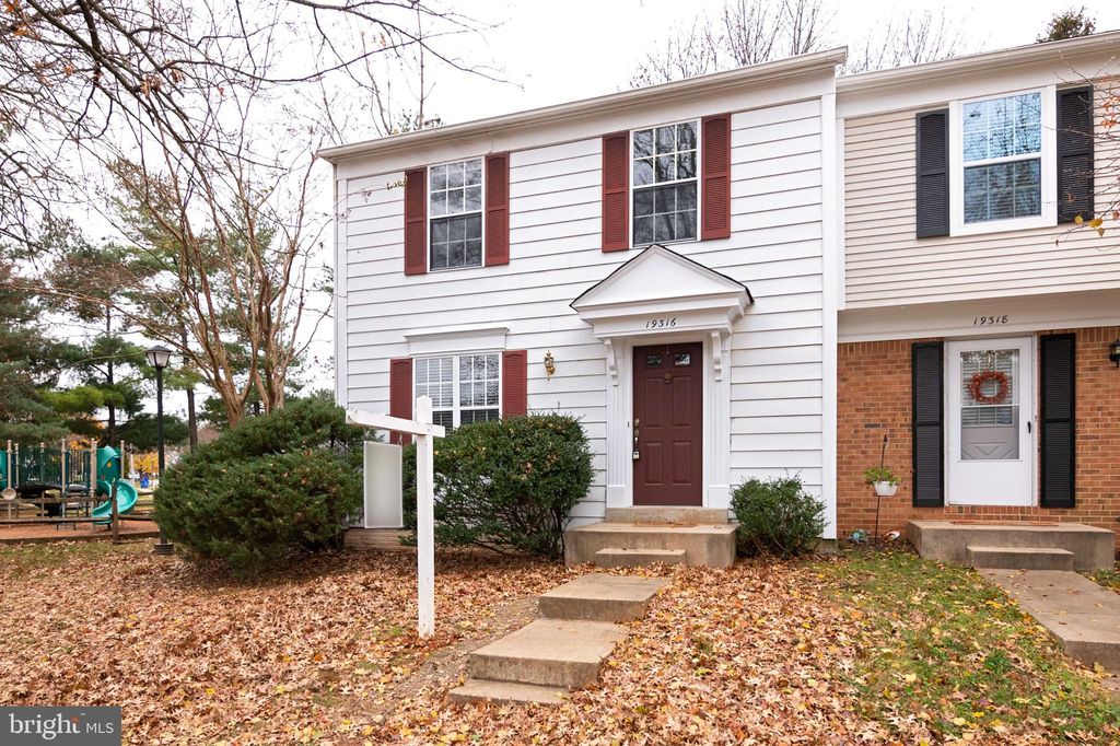 19316 Hottinger Cir, Germantown, MD 20874